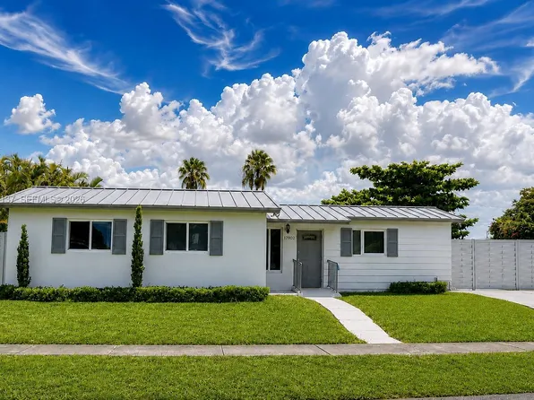 17902 NW 81st Ct, Hialeah, FL 33015