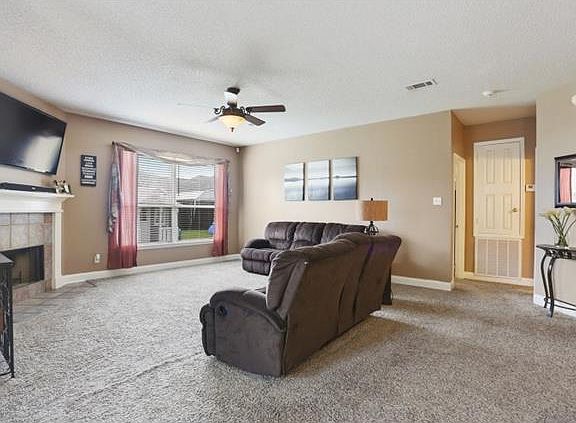5th image of 1115 Rebecca Reid Dr