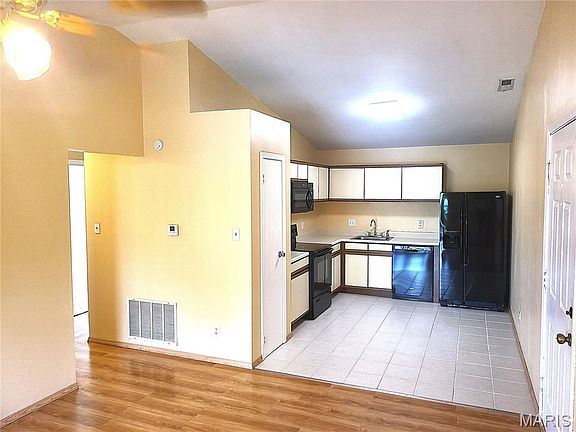 3rd image of 1961 Marine Terrace Dr APT K