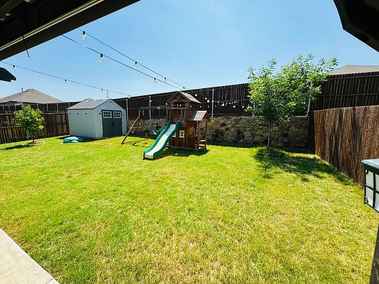 8433 Comanche Springs Dr — Photo 22