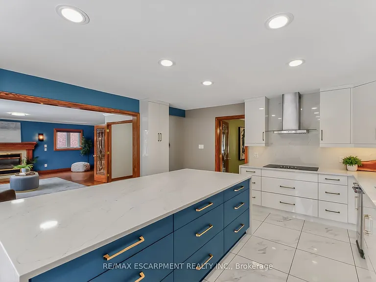 41 Candor Cres — Photo 24
