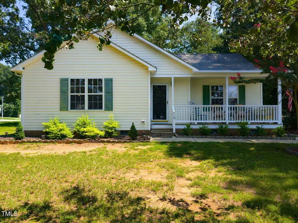 119 Yellow Stone Ln, Smithfield, NC 27577