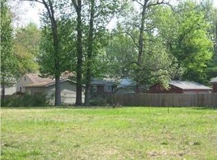 870 S Spring St, Evansville, IN 47714