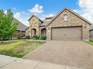 306 Hawks Dr, Fate, TX 75087