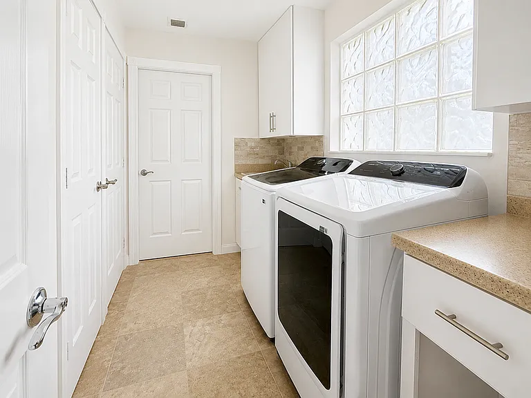 28869 Vermillion Ln — Photo 23