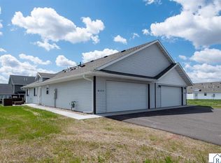 3111 Scotch Ln, Mankato, MN 56001