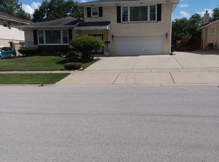 843 W Heritage Dr #0, Addison, IL 60101