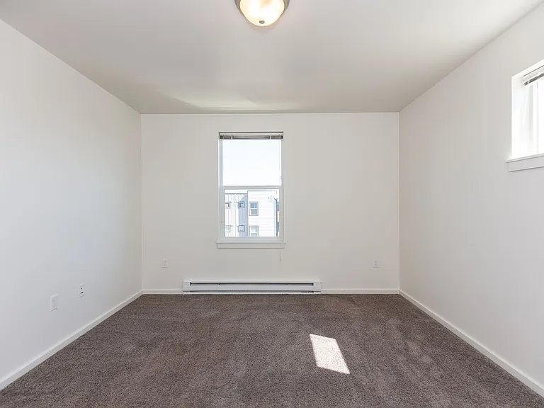 Cottonwood Corner Apartments — Photo 75