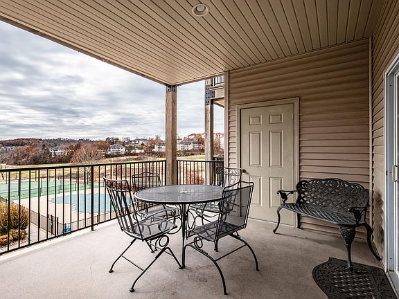4th image of 330 S Wildwood Dr Unit 4