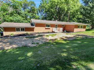 1906 N Old Petersburg Rd, Princeton, IN 47670