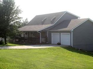 1 Bush Dr, Camden Point, MO 64018