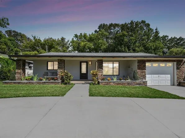 2115 Belmar Dr, Belleair Bluffs, FL 33770