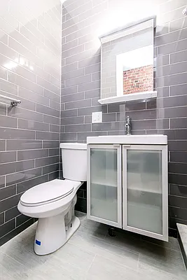 Rented by Nooklyn NYC LLC | media 28