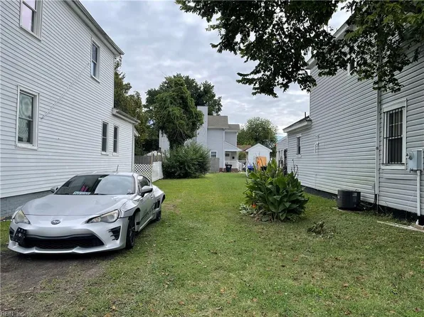 2229 Elm Ave, Portsmouth, VA 23704