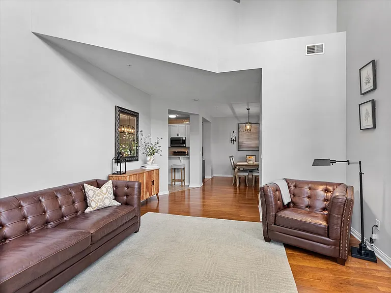 9660 Washington Blvd #3 — Photo 9