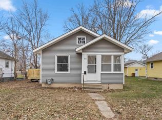 416 Saxon St, Waterloo, IA 50703