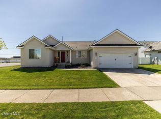 8198 N Ainsworth Dr, Hayden Lake, ID 83835