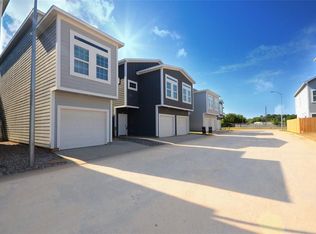 18825 Luminescent Ln, Spring, TX 77379