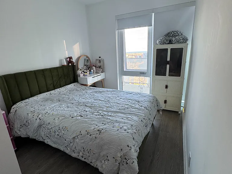 88 Queen St E #2906 — Photo 6