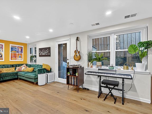 5th image of 2012 O St NW APT 12