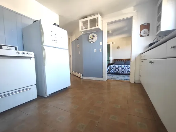 60 Massachusetts Ave APT 2, Portland, ME 04102
