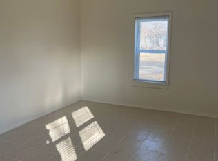 110 E 7th Ave #114, Caney, KS 67333
