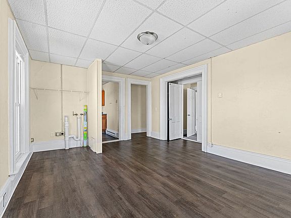 4th image of 211 Otter Ave #A