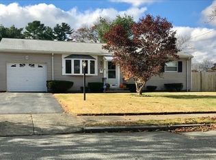 303 Upland St, New Bedford, MA 02745