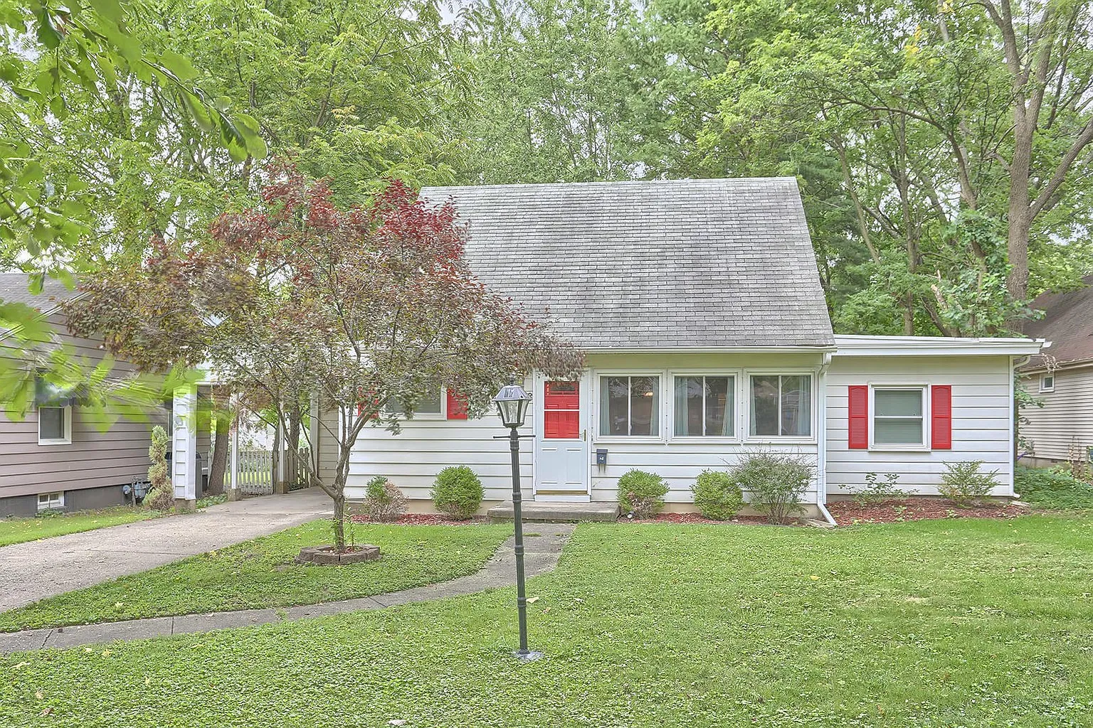 908 Foley Ave photo 1