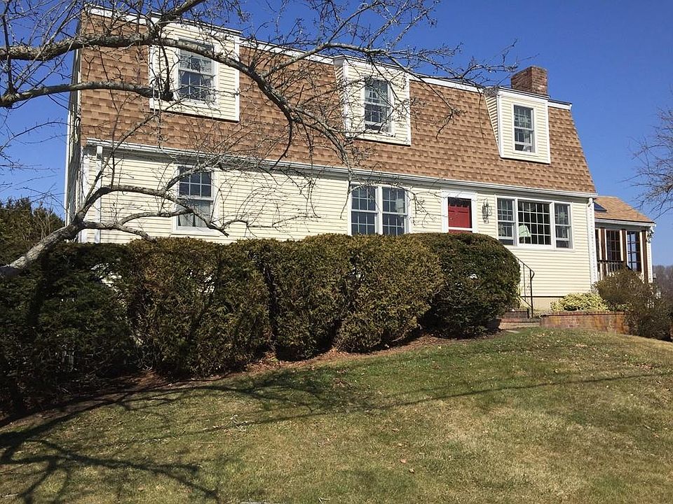 1st image of 26 Riverview Dr