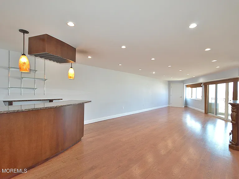 525 Ocean Blvd #405 — Photo 13
