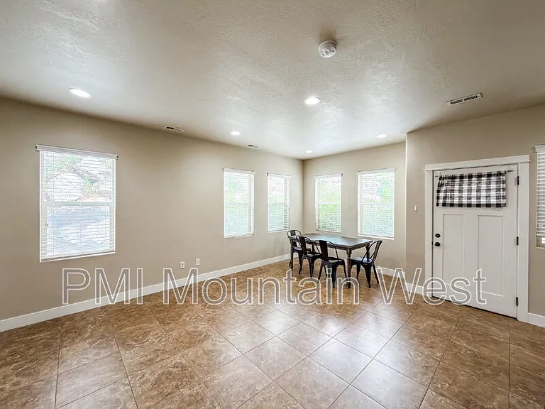 2119 Orchard Pines Loop — Photo 11