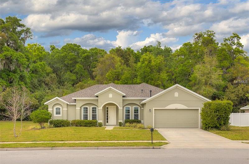 1st image of 802 Deer Fern Ave