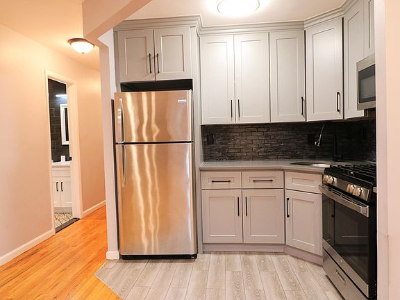 Kitchen (Different Angle)