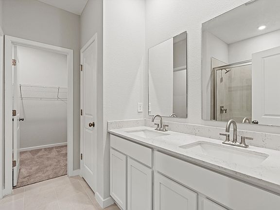 5th image of 14728 Macadamia Ln