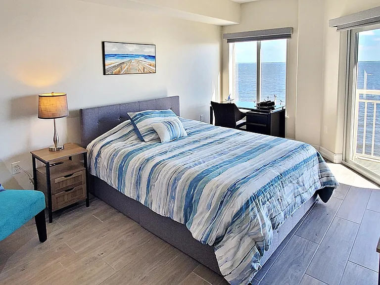 1805 Riverside Dr #205 — Photo 24