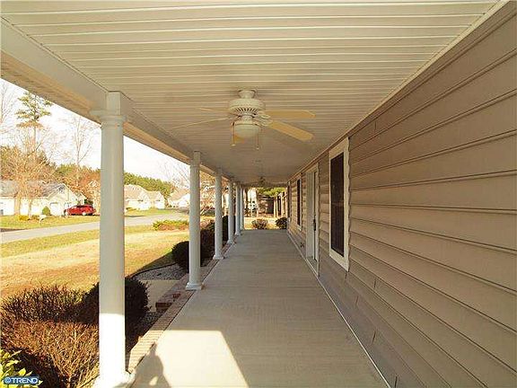 3rd image of 121 Teal Dr