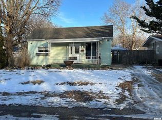 1230 N New St, Springfield, IL 62702