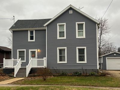 307 E Washington St, New Hampton, IA, 50659