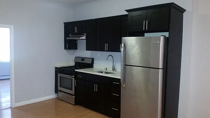 Rented by Nooklyn NYC LLC | media 18