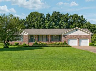 1612 Eagle Dr, Hixson, TN 37343