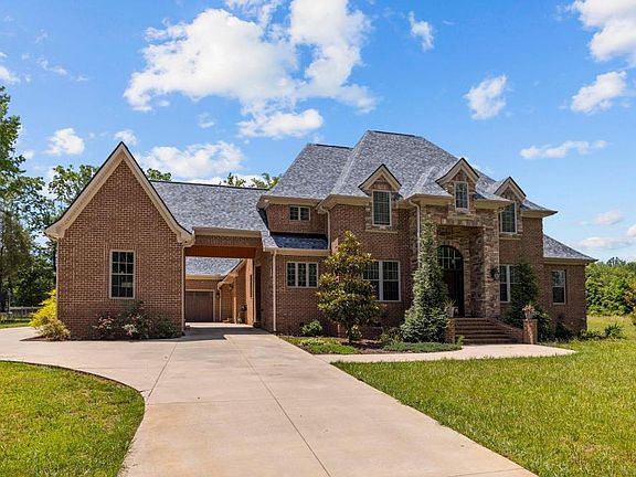 2nd image of 2250 Summer Oak Dr