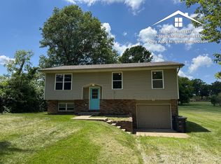 501 Stack Rd, Fulton, MO 65251