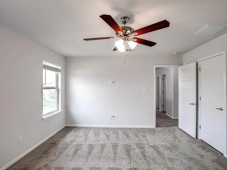 100 Earl Keen St — Photo 19