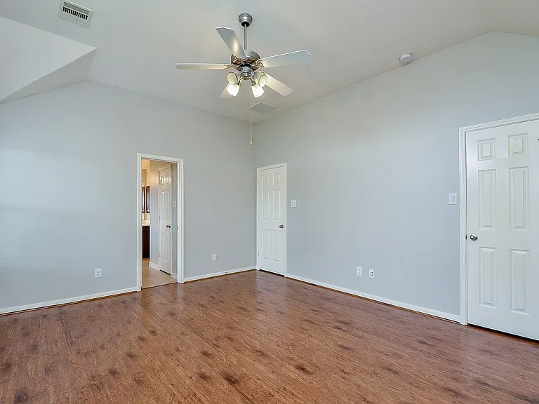 24514 Springwood Glen Ln — Photo 19