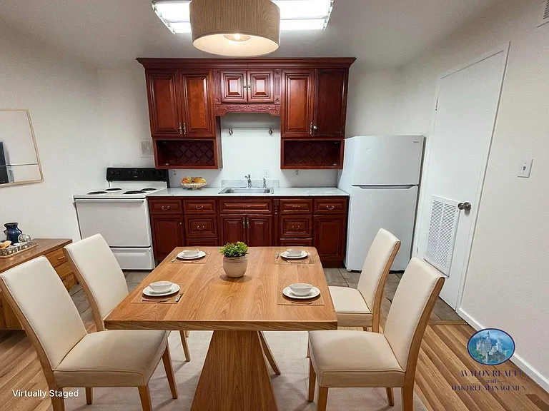 3726 Hazelwood St #24 — Photo 7