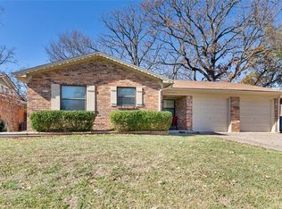7 Circle Dr, Denison, TX 75021