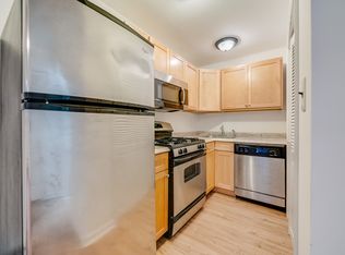 206 Bloomfield St #1B, Hoboken, NJ 07030