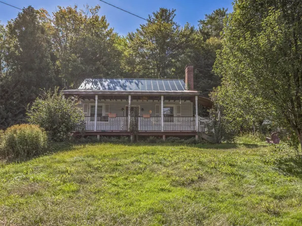 126 Chester Road, Springfield, VT 05156