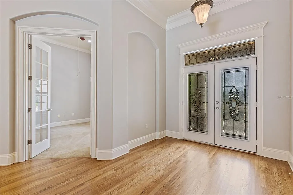 5 bed, 4.0 bath, 3627 sqft, $4,400 — Photo 4